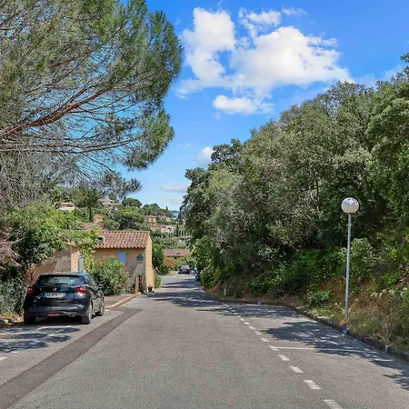 בית נופש Mazet 1 Avec Jardin
