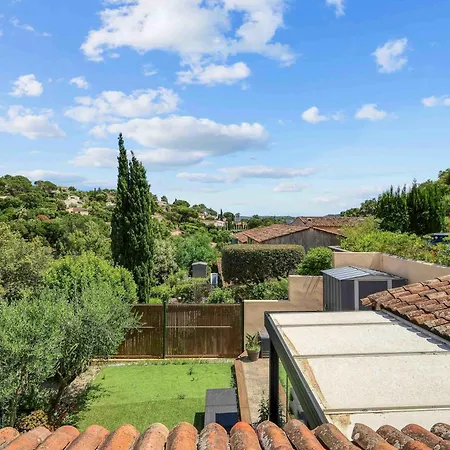 Holiday home Mazet 1 Avec Jardin